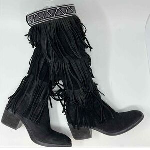 Donald J, Pliner "Denise" Suede Fringed Black Italy Boots 6